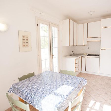 Appartamenti Villa Anna - Goelba カポリーヴェリ エクステリア 写真