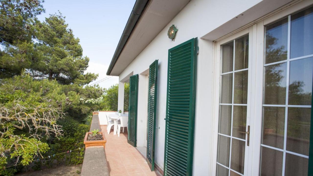 Appartamenti Villa Anna - Goelba カポリーヴェリ エクステリア 写真