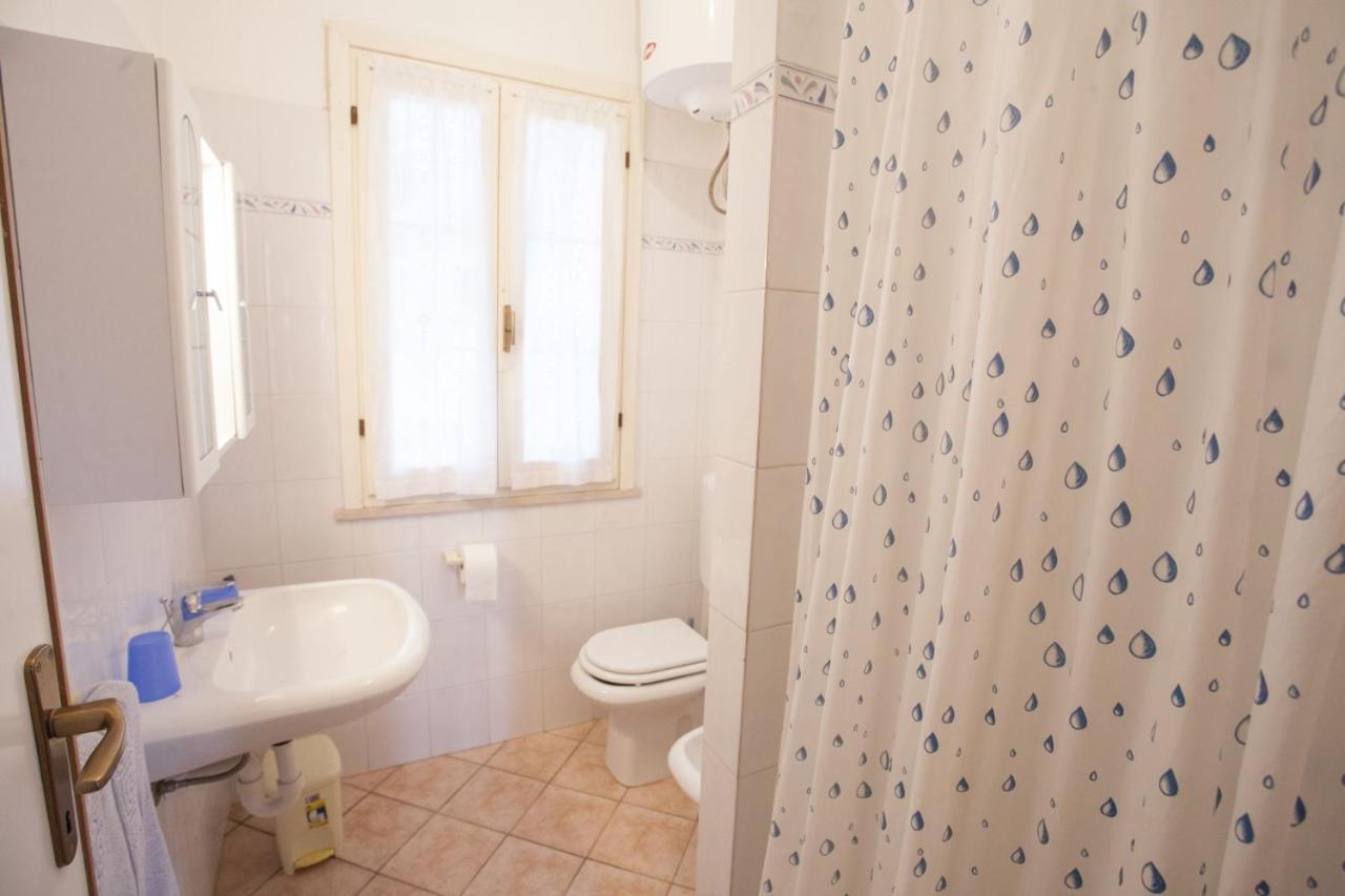 Appartamenti Villa Anna - Goelba カポリーヴェリ エクステリア 写真