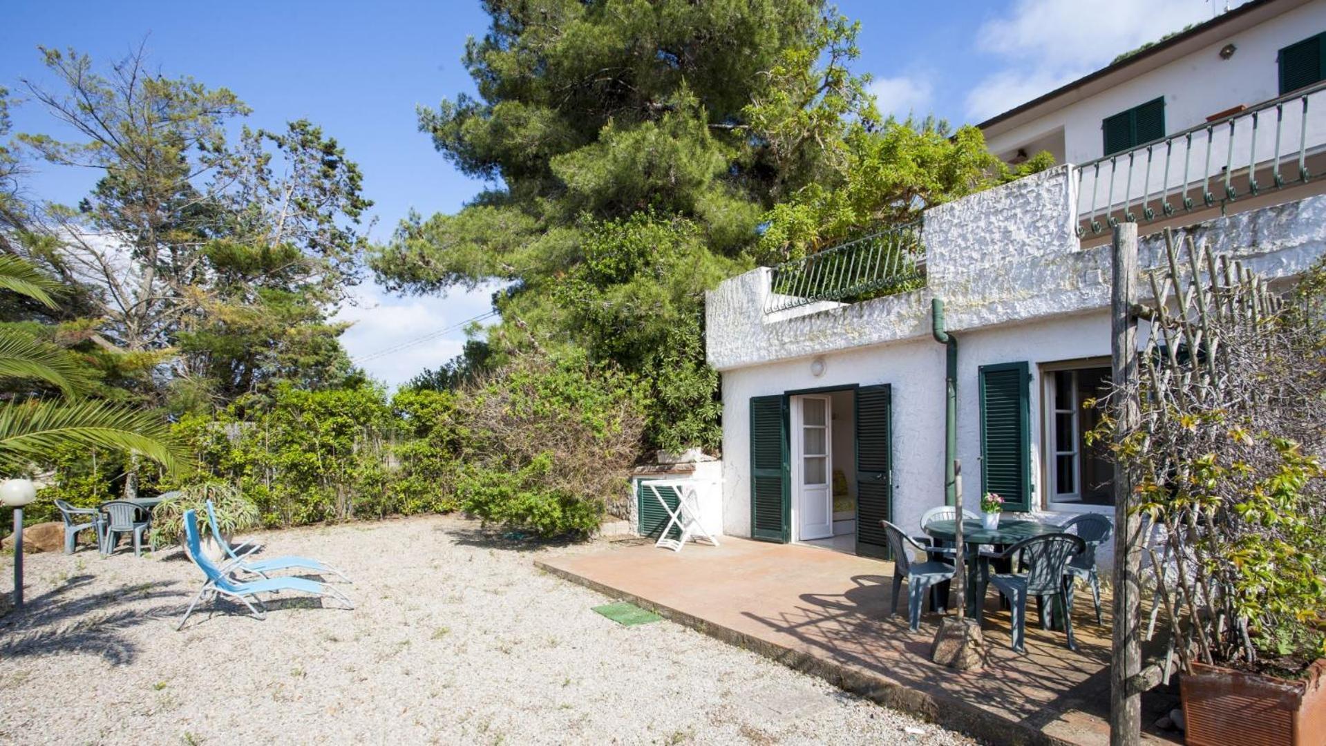 Appartamenti Villa Anna - Goelba カポリーヴェリ エクステリア 写真