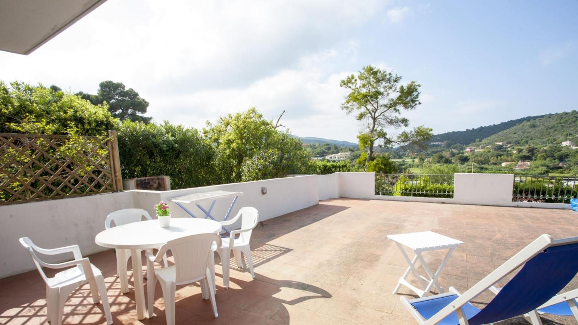 Appartamenti Villa Anna - Goelba カポリーヴェリ エクステリア 写真